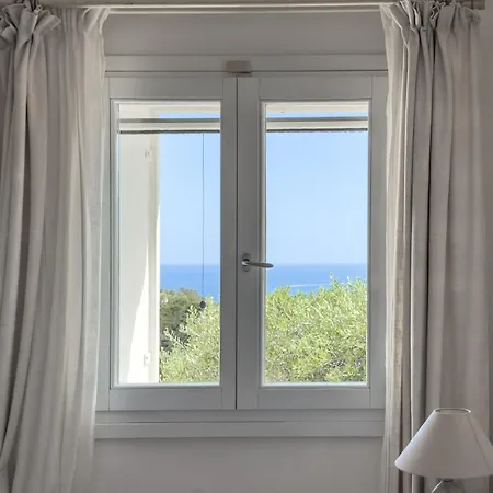 Sea View *